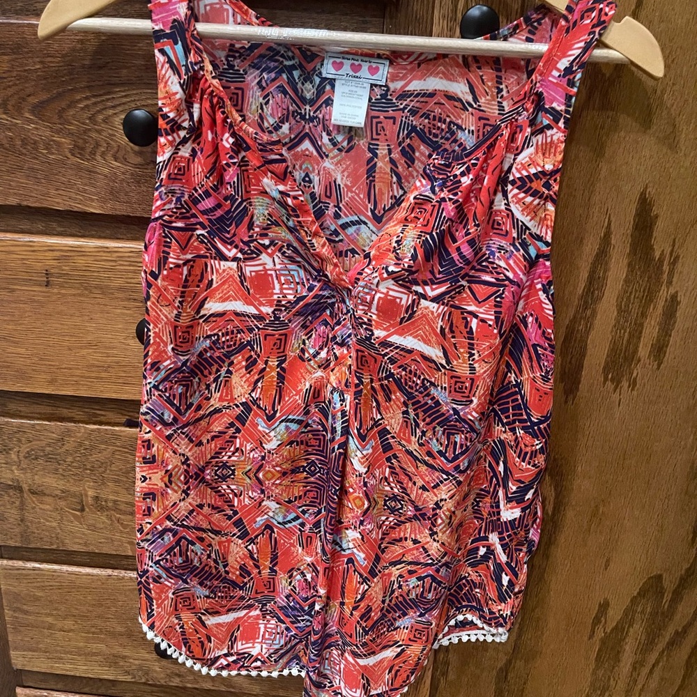 Three Hearts Coral and Navy Geometric Top